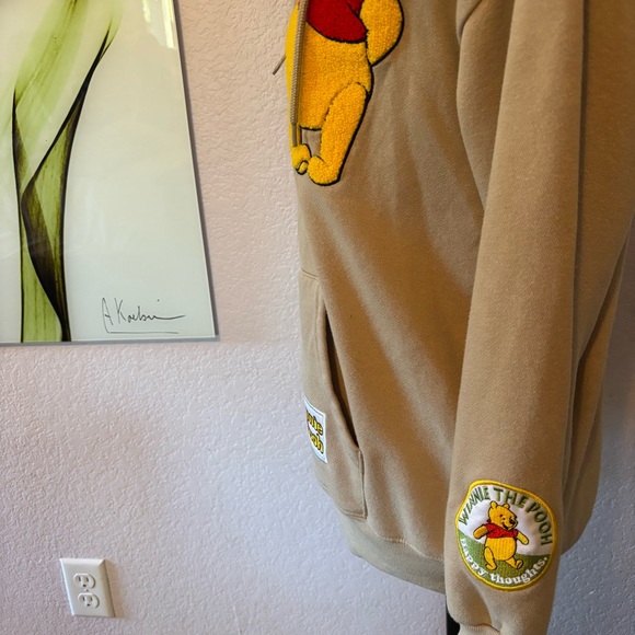 Winnie The Pooh zip up hoodie size small - Picture 3 of 6